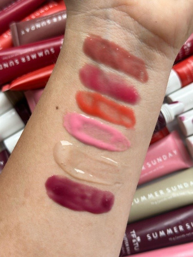 Brillo Labial Gloss Genérico - Hidratación Y Color Radiante 4