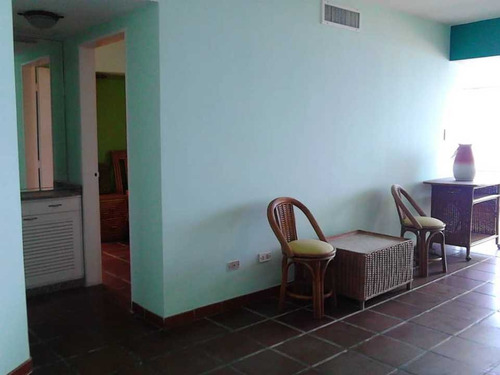 Imagen 12 de 16 de Venta De Apartamento En Playa Grande - Vargas