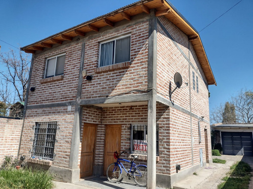 Duplex 3 Dormitorios En Venta, Barrio Los Olivos General Roca, Excelente