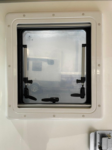 Imagen 3 de 5 de Ventanas Para Casa Rodante O Trailer