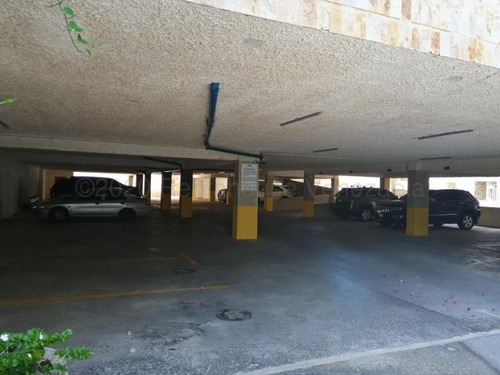 Venta De Apartamento En El Morro Frente Al Mar