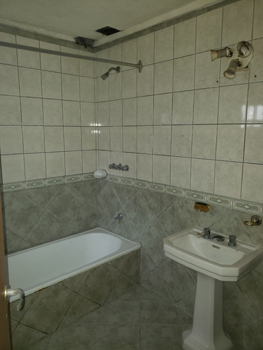 Imagen 6 de 14 de Casa Ph 7 Hab,3baños,terraza,parrilla Lavadero,yerbal 300