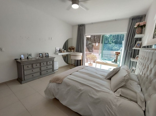 Casa Estilo Contemporáneo En Lomas De Cuernavaca.