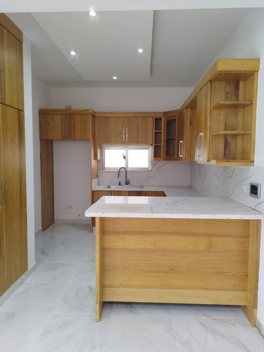 Casa 2 Niveles 347mts En Santiago De Los Caballeros En Villa Maria