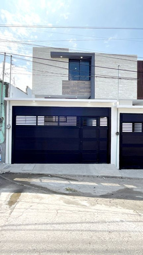 Casa En Venta Tres Recamaras Y Porton Automatio