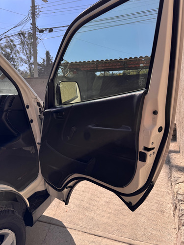 Toyota Hiace Panel súper larga