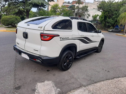 Fiat Toro 2.0 Freedom 4x4 At