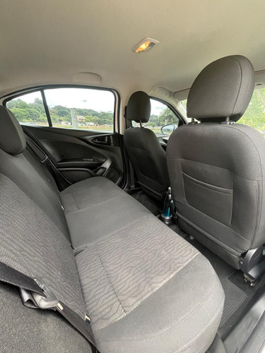 Fiat Cronos 1.3 Drive Flex Aut. 4P