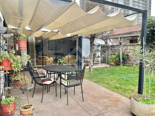 Casa En Venta De 4 Dorm. Con Piscina En San Miguel