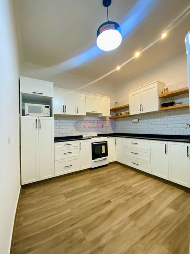 Casa En Venta En Liniers