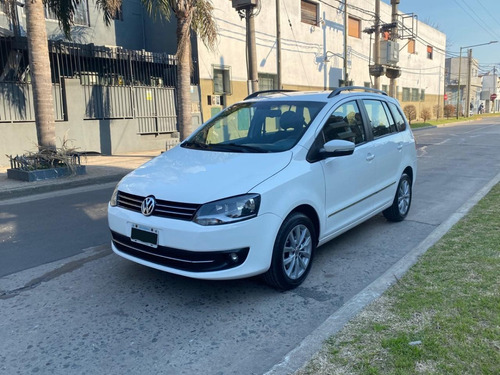 Volkswagen Suran 1.6 Highline 101cv