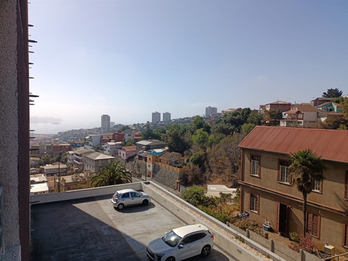 Departamento En Arriendo De 1 Dorm. En Valparaíso
