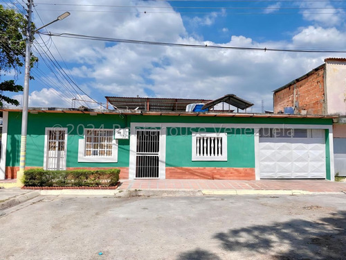 Casa En Venta En Avenida Principal De Caña De Azúcar Mfc 24-16270