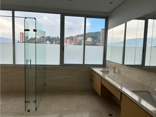 Apartamento En El Poblado Sector Las Lomas