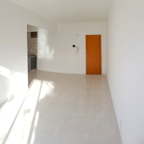 Imagen 10 de 30 de Ramón Falcón Al 3700, Floresta. Semipiso. A Estrenar. 3 Ambientes. 2 Dormitorios. Piso 2. Al Frente A La Calle. Balcón. Superficie 62 M2. Expensas Muy Bajas. Apto Profesional. Financiación