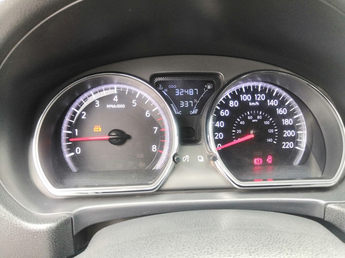 Imagen 15 de 15 de Nissan Versa 2019 1.6 Advance Mt