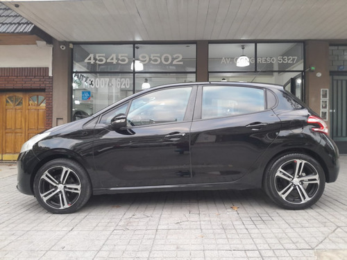Peugeot 208 1.5 Allure Touchscreen