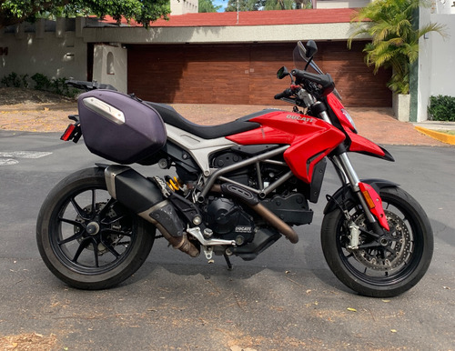 Ducati Hyperstrada 2013