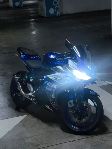 Yamaha R3