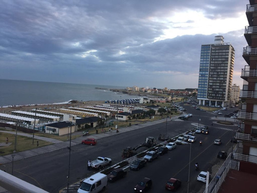Piso En Venta 4 Ambientes - Miramar Frente Al Mar Y Peatonal