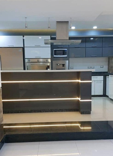 Imagen 2 de 10 de Apto. En Alquiler Urb. San Isidro 0412-8887550