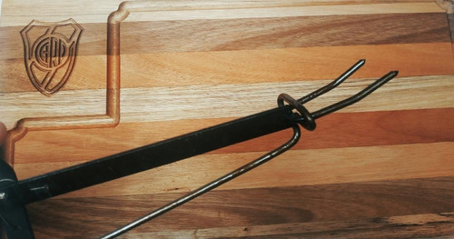 Set Parrilla Tabla Asado Madera Dura 45cm River Laser Nombre