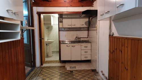 Imagen 2 de 12 de Venta De Apartamento De 2 Dormitorios En Barrio Sur
