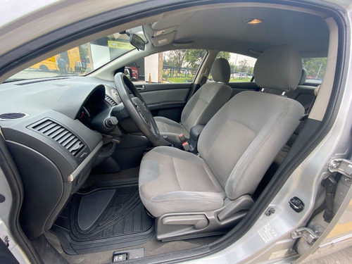 Imagen 15 de 25 de Nissan Sentra 2010