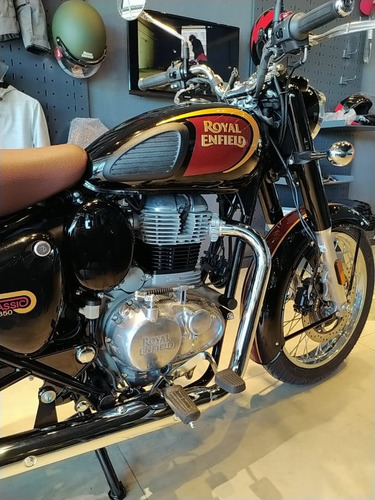 Royal Enfield Classic 350 Halcyon Black