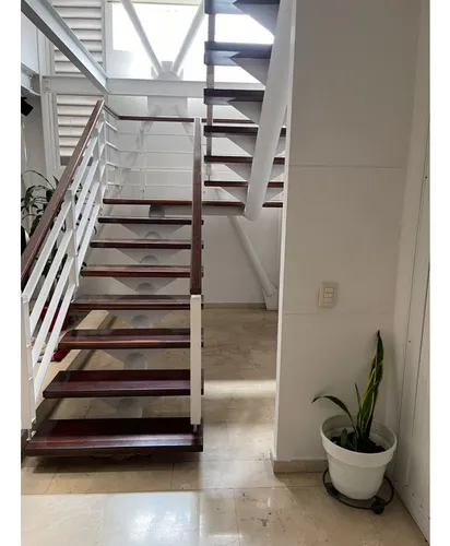 Venta De Casa De 384mts2 En El Caney, Sur De Cali 8179.