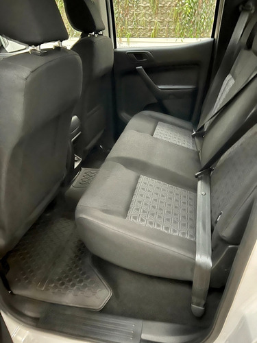 Imagen 10 de 17 de Ford Ranger Xls 4x4 Cabina Doble 3.2 Diesel 0km