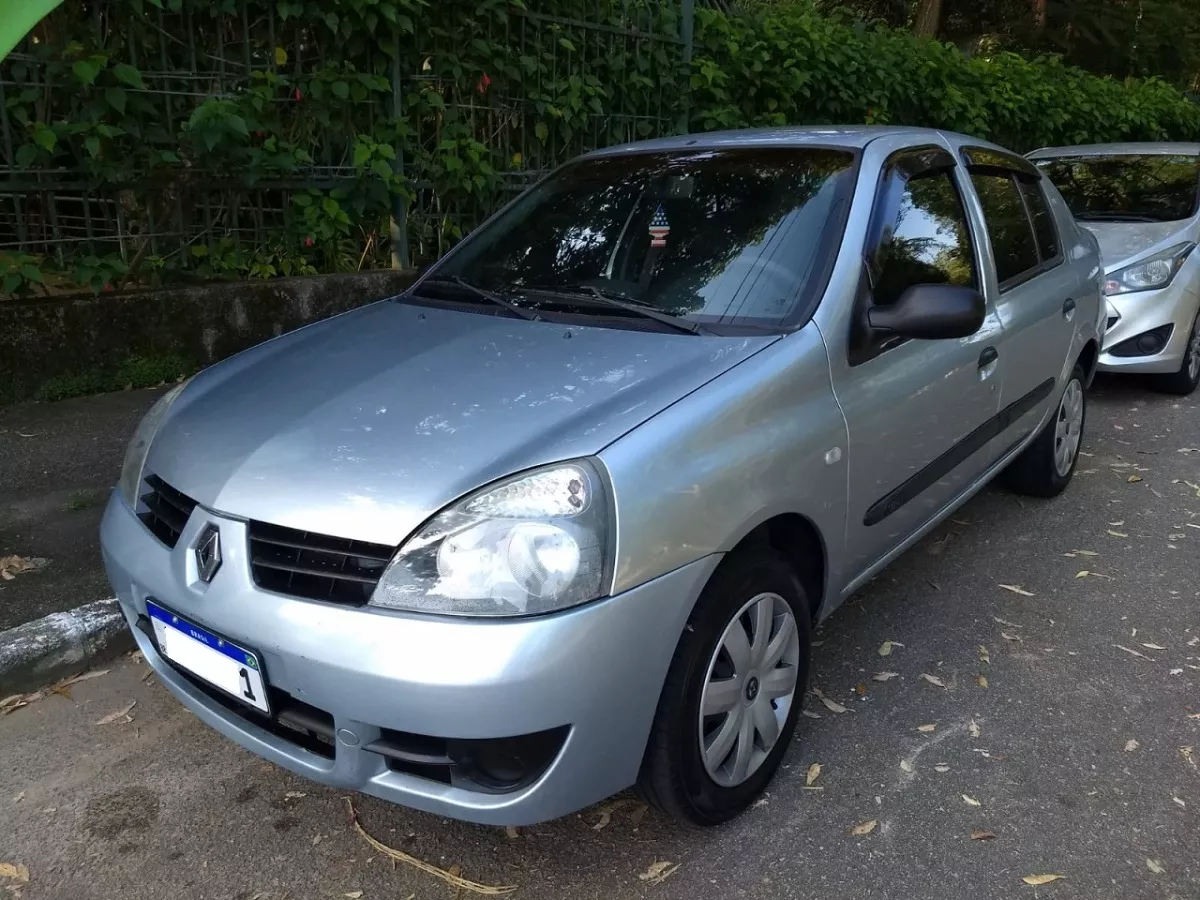 Renault Clio Sedan 1.6 16v Authentique Hi-flex 4p