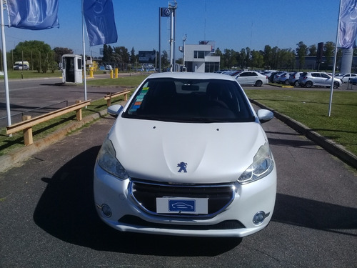 Peugeot 208 Allure 1.5 2016 Car One Jf