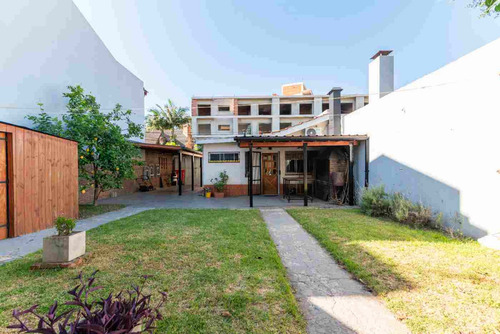 Venta Casa 6amb Cochera Hurlingham Permuta