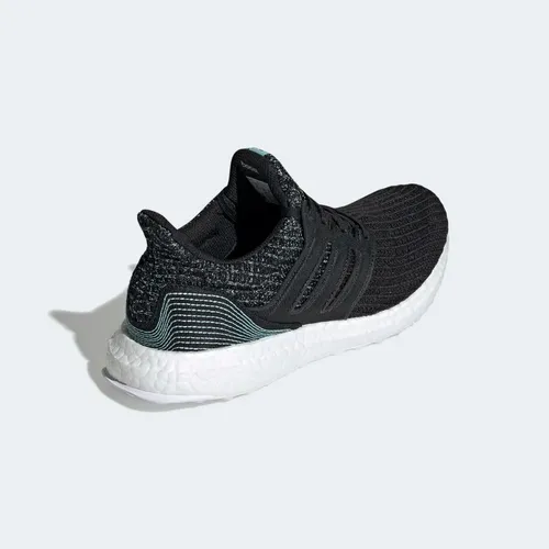 Tênis hotsell ultraboost parley