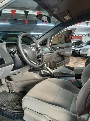 Imagen 9 de 11 de Honda Civic 2.0