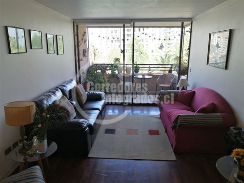 Departamento En Venta De 2 Dorm. En Las Condes