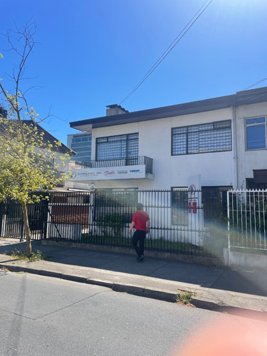 Amplia Casa Rol Comercial En Centro De Concepción | Arriendo