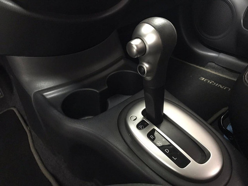 Nissan Versa 1.6 16v Flexstart Unique 4p Xtronic