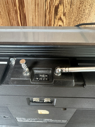 Radio Grabador Antiguo Sharp (Usado)