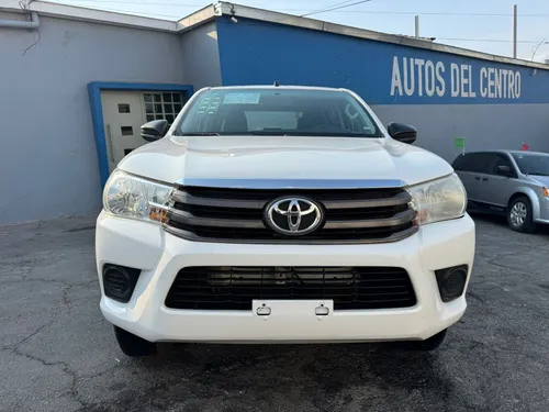 Toyota Hilux 2.7 Cabina Doble Base Mt