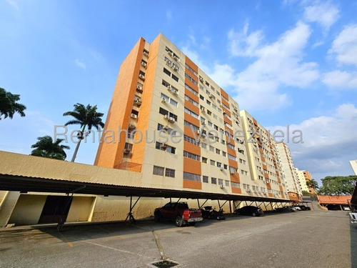 Jean Pavon Tiene Bello Apartamento En Alquiler En El Este De Barquisimeto Lara 8 7 0 9
