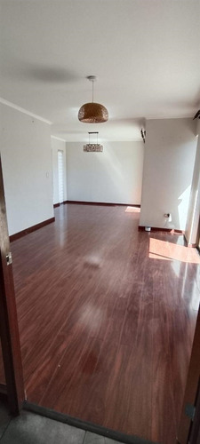 Casa En Arriendo De 4 Dorm. En Machalí