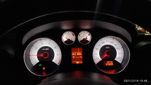 Peugeot 408 4p Feline 2.0 143cv