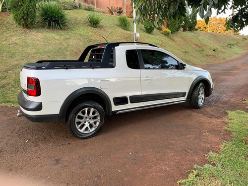 Volkswagen Saveiro 1.6 Cross Cab. Estendida Total Flex 2p