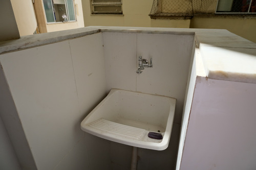 Alugo Apt Reformado Na Rua Ator Paulo Gustavo, 2 Quartos