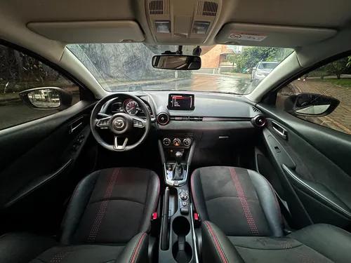 Mazda 2 Grand Touring 2.0 Carbon Edition