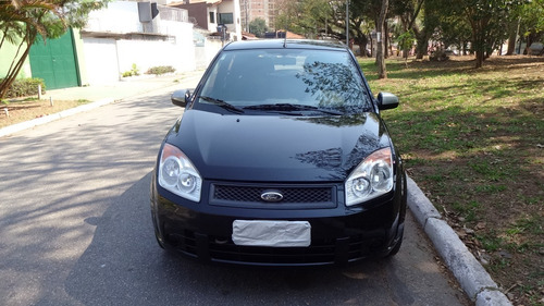 Imagem 5 de 6 de Ford Fiesta 1.0 Mpi Class Hatch 8v Flex 4p Manual 76.296 Km