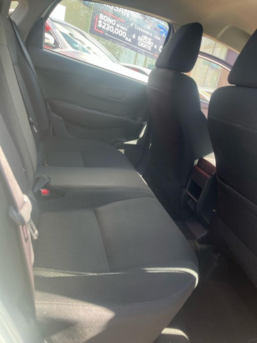 Toyota Yaris 1.5 5P Base At Cvt