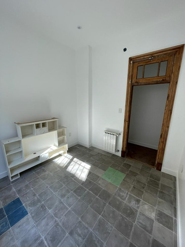 Imagen 7 de 13 de Mitre 2224, José Mármol - Alquiler - Excelente Inmueble Para Uso Profesional/comercial